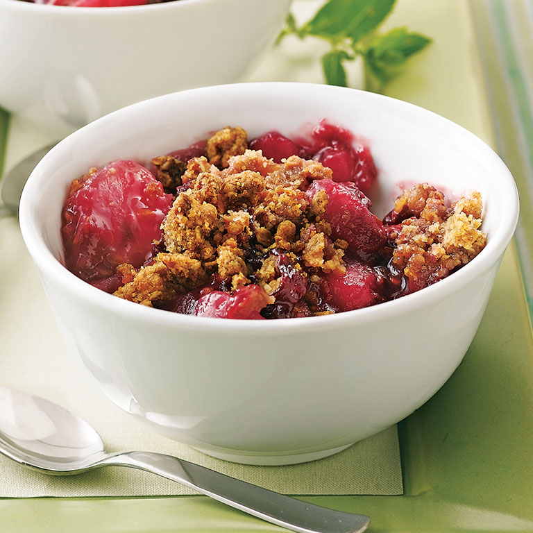 Raspberry & Pear Granola Crisp