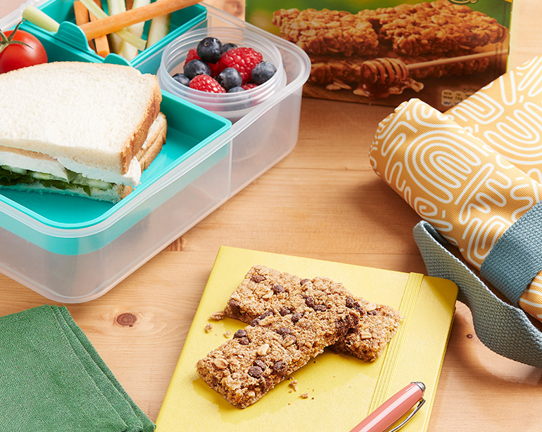 Crunchy Oats Bars and Honey on the table