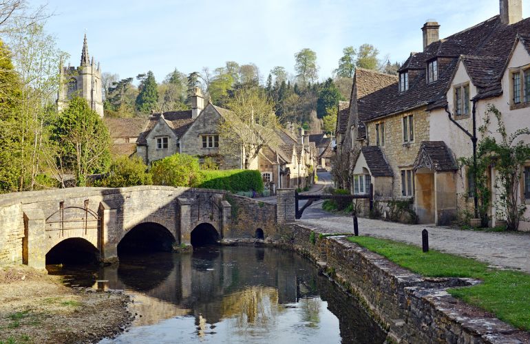A quintessential British escape, head to the Cotswolds